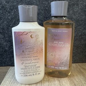 Bath & Body Works Snowflakes & Cashmere Body Lotion and Body Wash Set